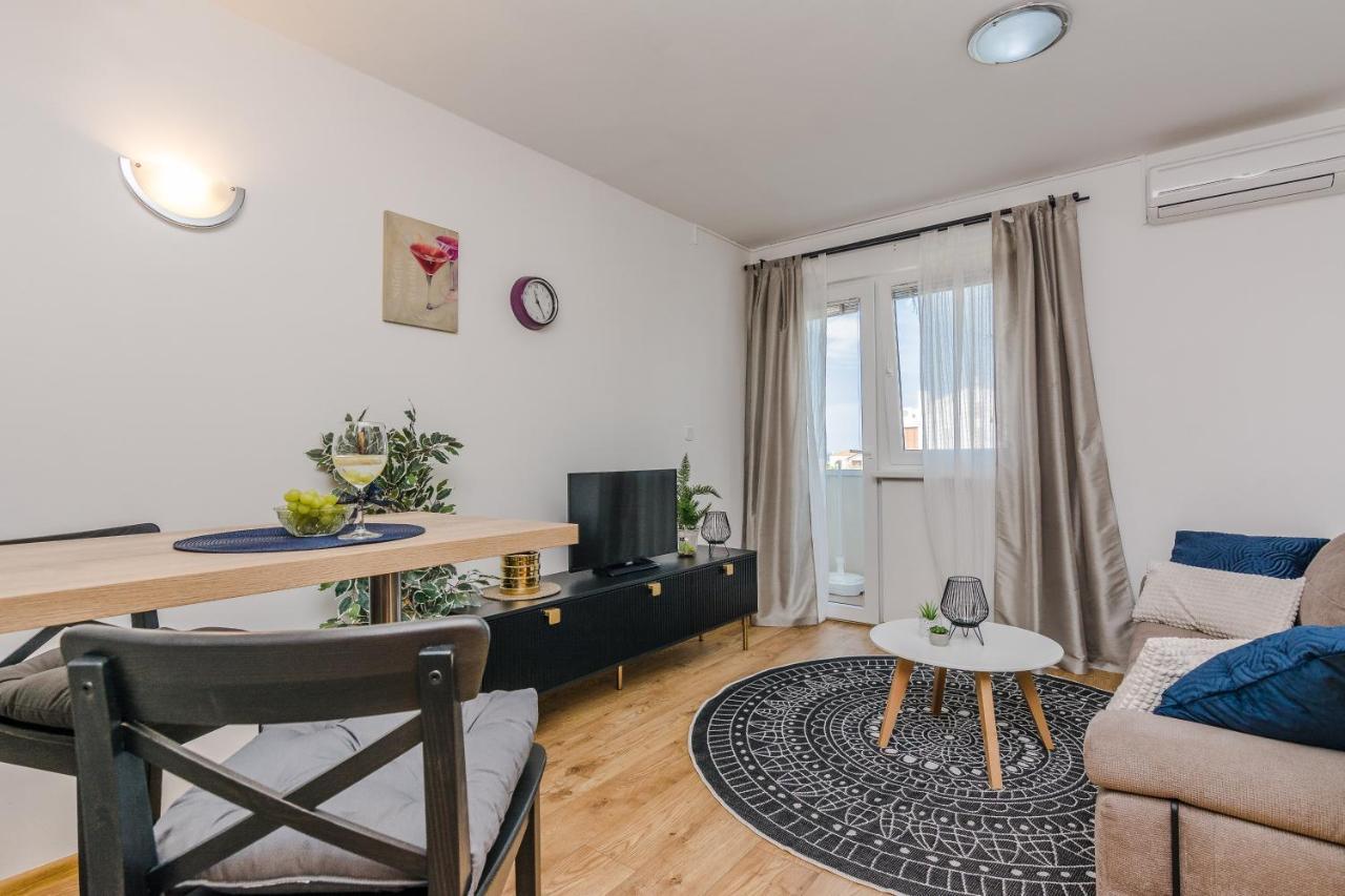 Luton Apartment Zadar Kozino Heating Pool & Jacuzzi Exteriör bild