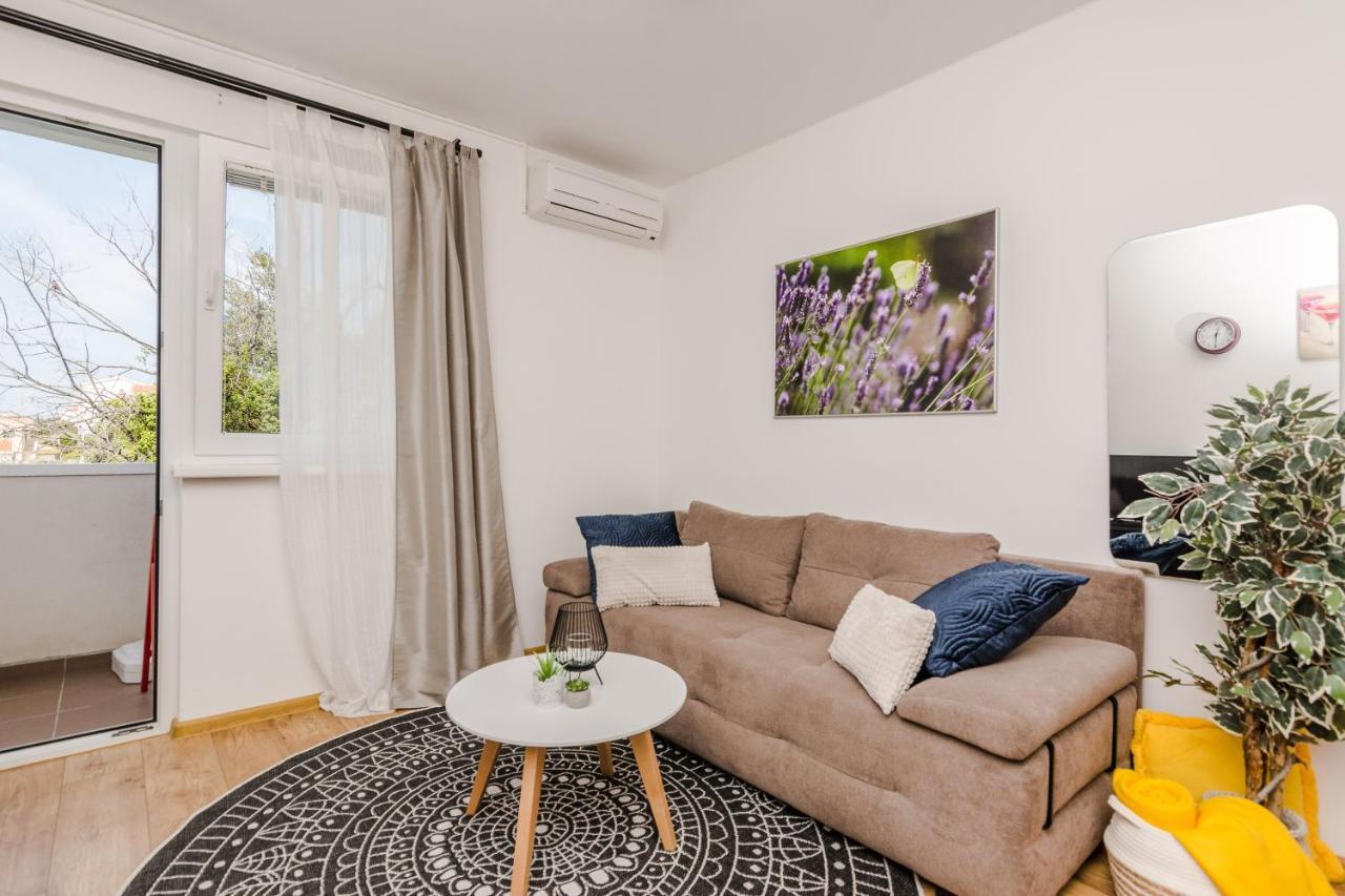 Luton Apartment Zadar Kozino Heating Pool & Jacuzzi Exteriör bild
